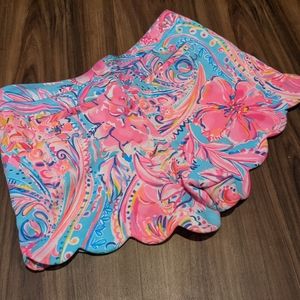 Lilly Pulitzer - Size 12 Buttercup Knit Scalloped Shorts